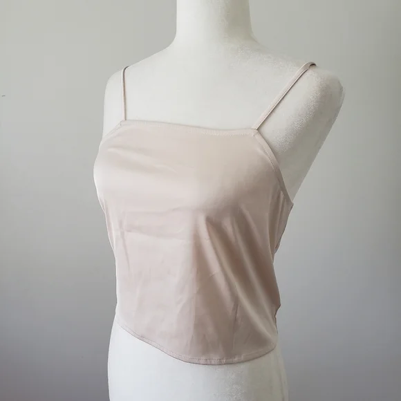 Leonni Haan Fitted Strappy Halter Corset Crop Top - Picture 6 of 13